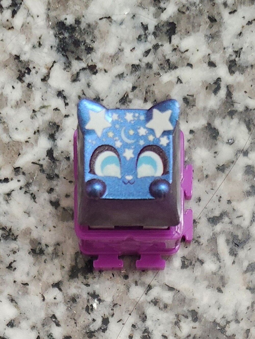 **NEW** ULTRA RARE HARD-TO-FIND Sky Legend Clickeez Series 1 Fidget Keyboard Key